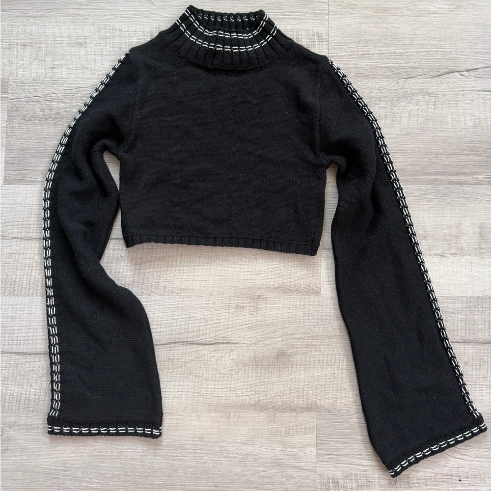 Zara Black cropped Sweater with White Accents